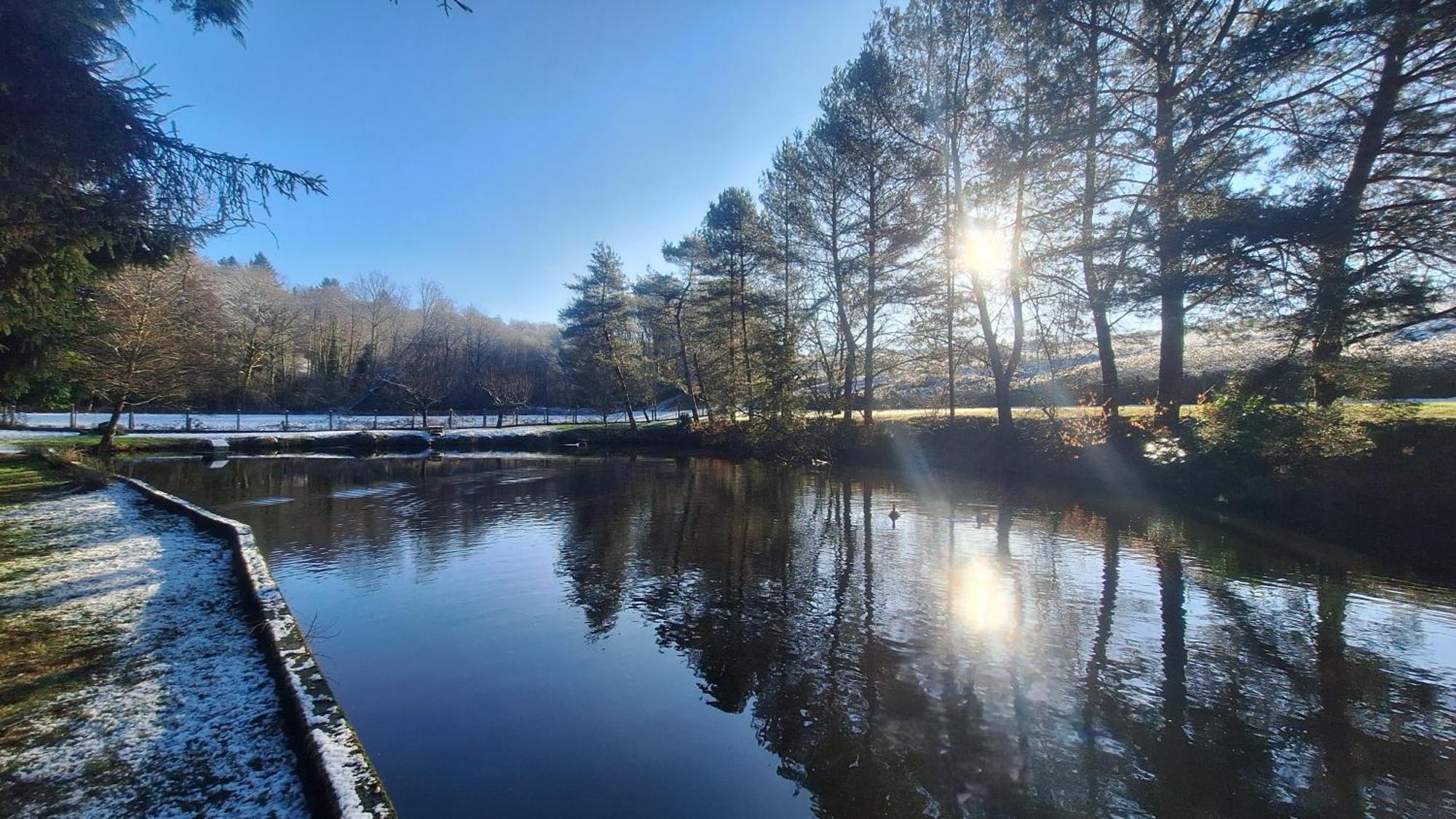 Le Petit Lac Bourganeuf Exteriör bild